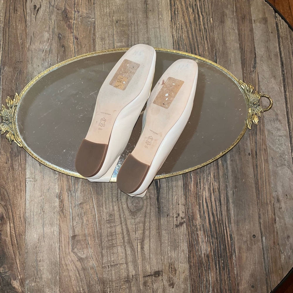 Tory Burch Women's Cream Flats with Bow Detail - Picture 2 of 2